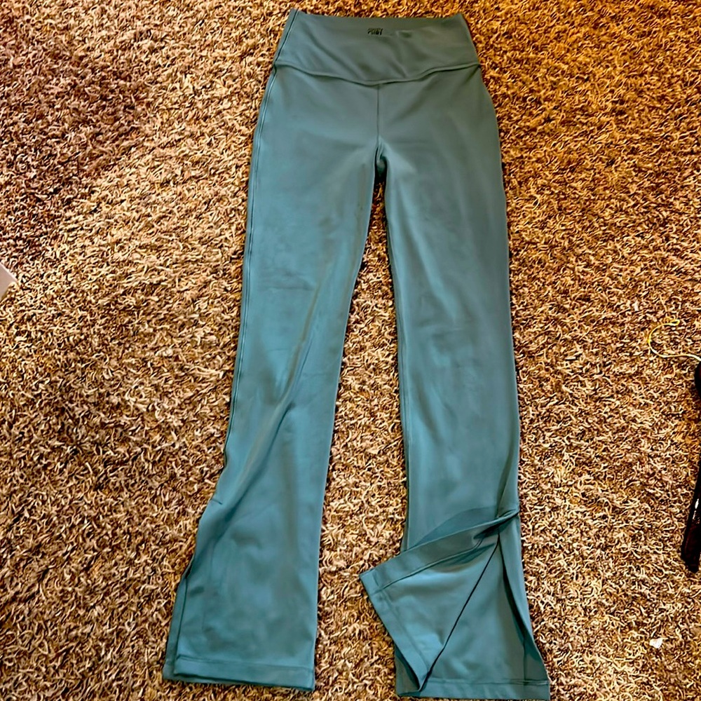 Athleta Girls Transcend Crossover Pant - L 💚🩵